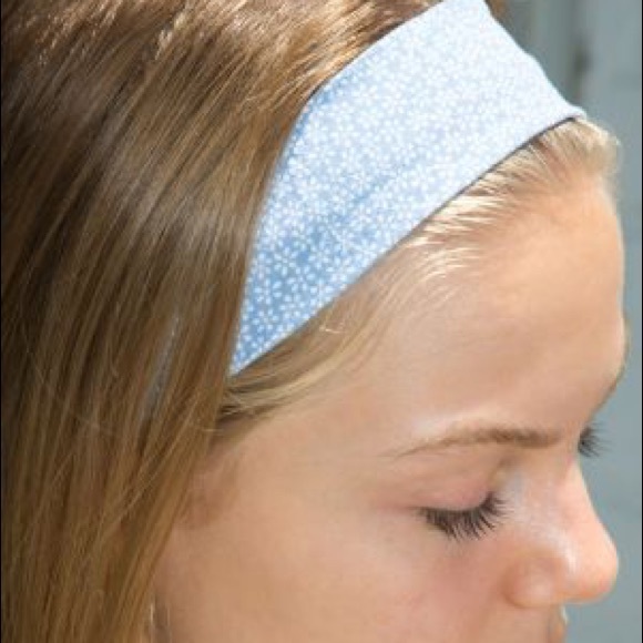 Brandy Melville Accessories - Brandy Melville Blue Floral Headband